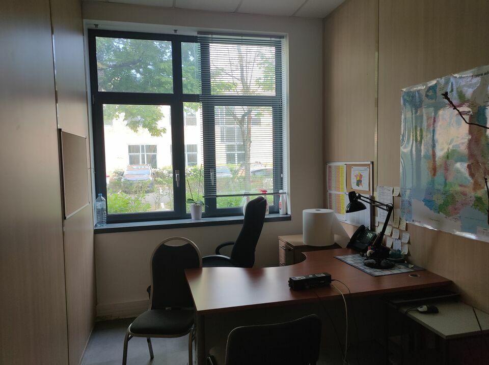 Photo 12